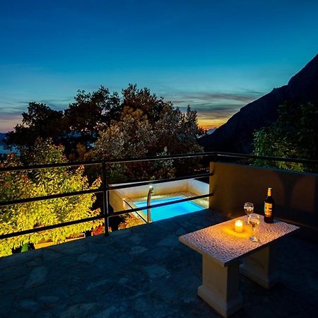 Stone House Nikolina With Heated Pool Villa Bast Ngoại thất bức ảnh