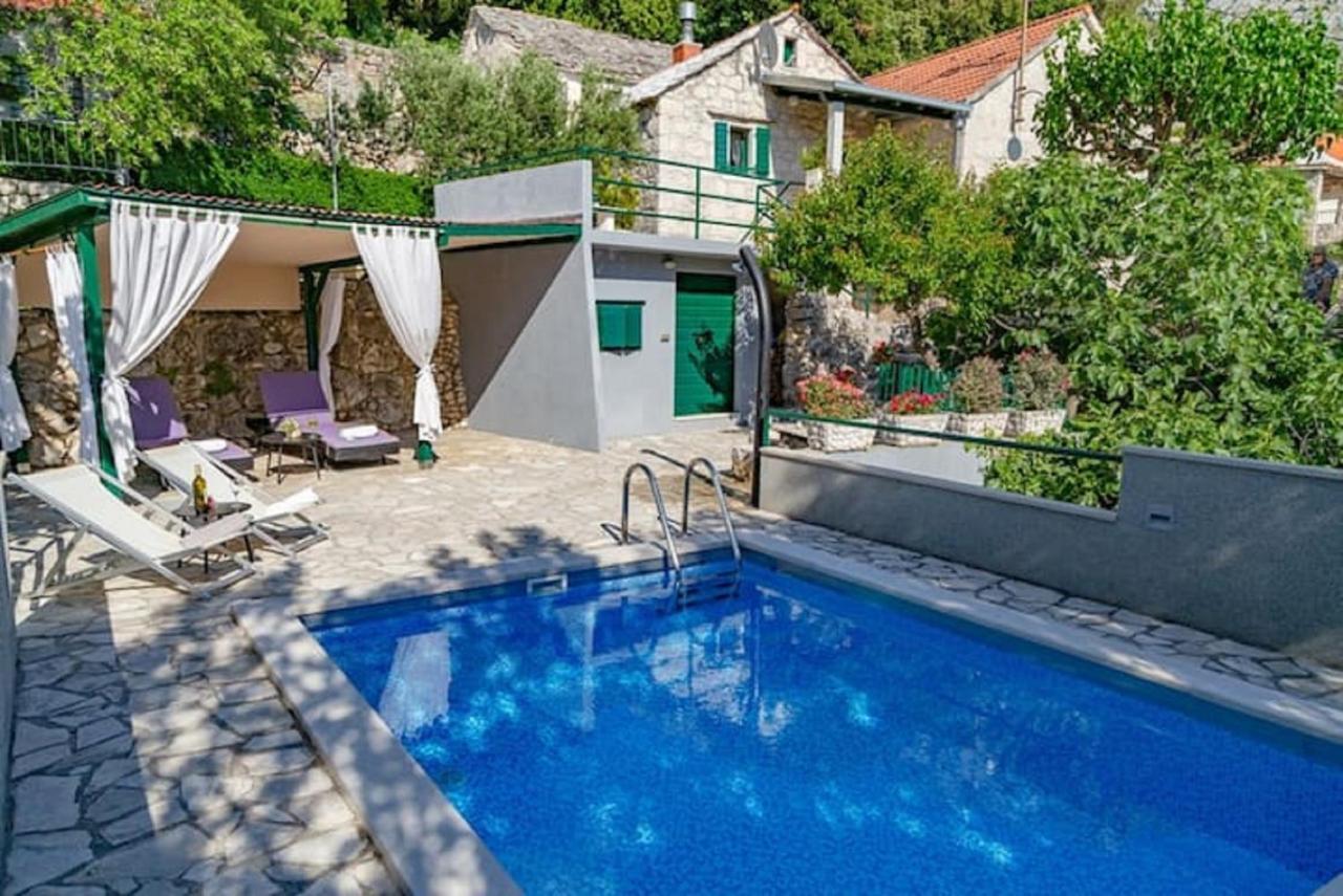 Stone House Nikolina With Heated Pool Villa Bast Ngoại thất bức ảnh