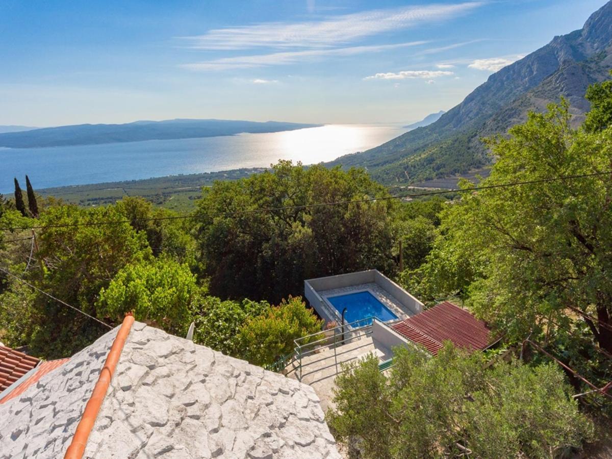 Stone House Nikolina With Heated Pool Villa Bast Ngoại thất bức ảnh