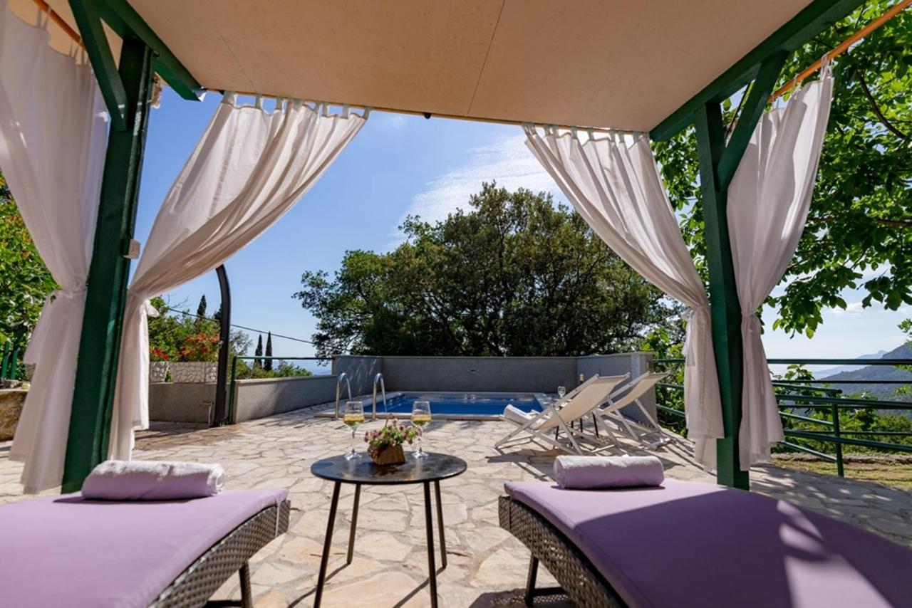 Stone House Nikolina With Heated Pool Villa Bast Ngoại thất bức ảnh